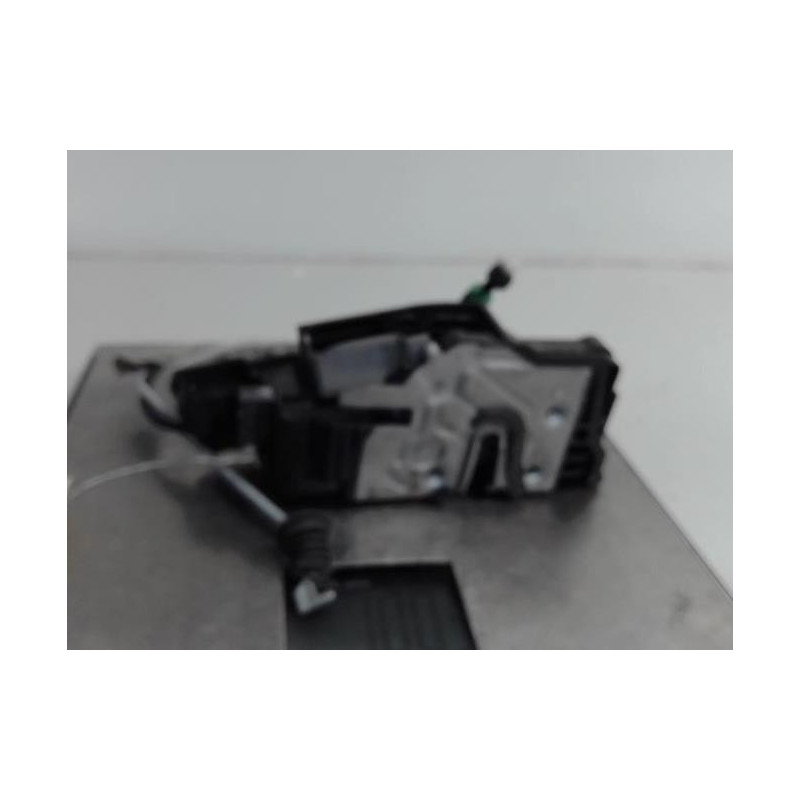 Serrure avant gauche MERCEDES CLASSE M 166