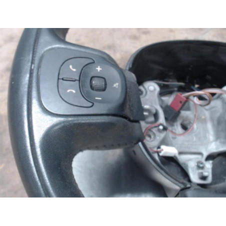 Volant FIAT 500L Photo n°1