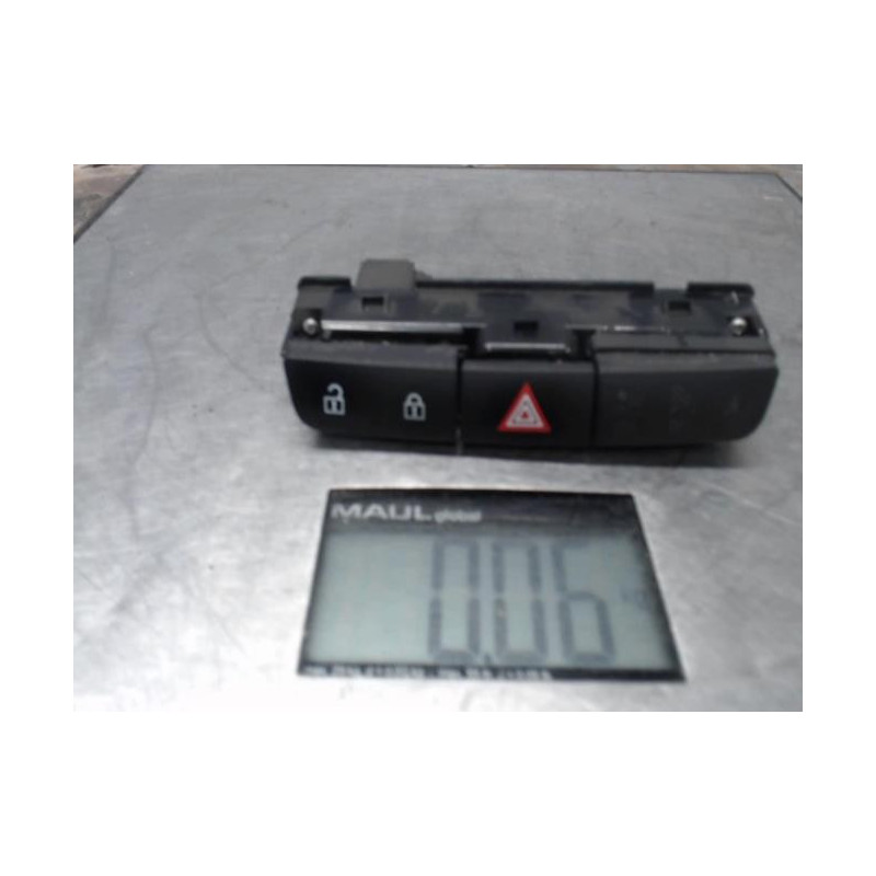 Bouton de warning OPEL INSIGNIA 1
