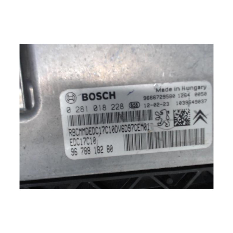 Calculateur moteur PEUGEOT 307