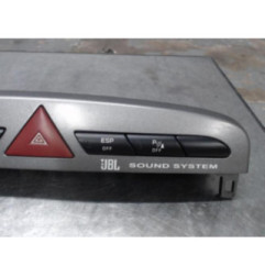 Bouton de warning PEUGEOT 308 1 Photo n°1