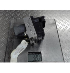 Bloc ABS (freins anti-blocage) TOYOTA COROLLA VERSO 2 Photo n°5