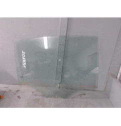 Vitre arriere droit VOLKSWAGEN PASSAT 5 Photo n°1