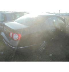 Vitre arriere droit VOLKSWAGEN PASSAT 5 Photo n°4