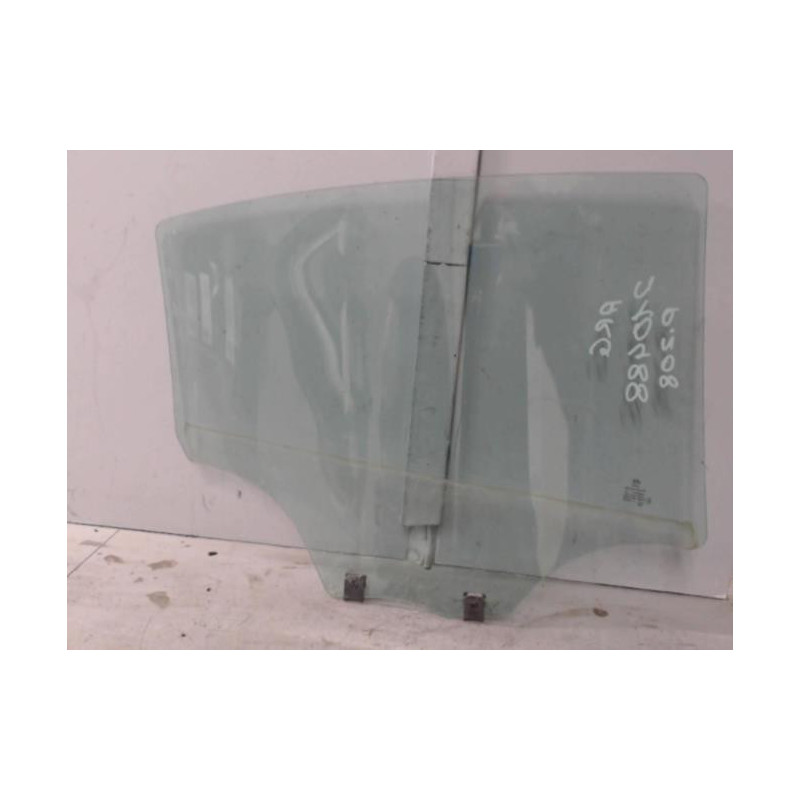 Vitre arriere gauche PEUGEOT 208