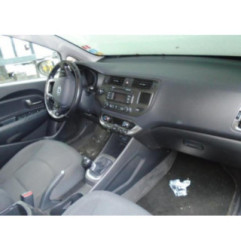 Attache ceinture avant droit KIA RIO 3 Photo n°4