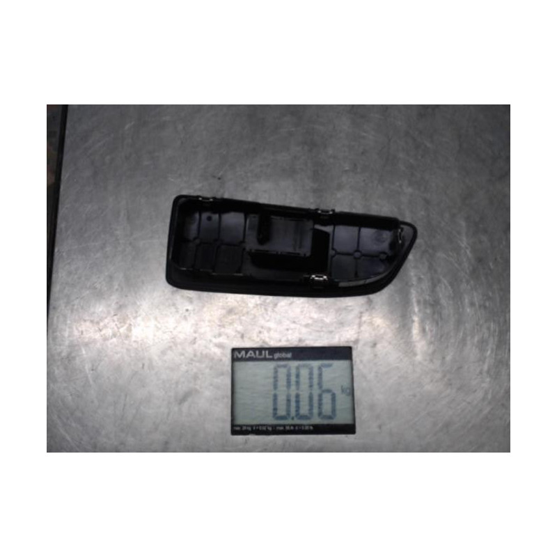 Interrupteur de leve vitre avant droit BMW SERIE 1 E81