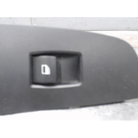 Interrupteur de leve vitre avant droit BMW SERIE 1 E81