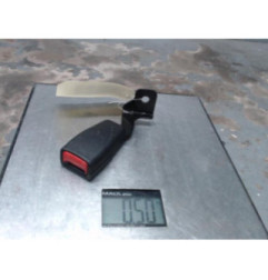 Attache ceinture arriere gauche HYUNDAI COUPE 2 Photo n°1