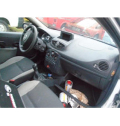 Ecran GPS RENAULT CLIO 3 Photo n°11