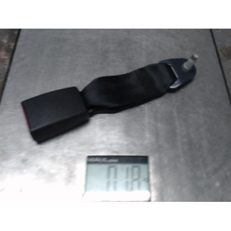 Attache ceinture arriere droit CITROEN DS3