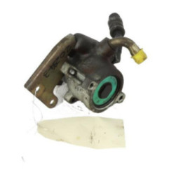 Pompe de direction PEUGEOT 106 Photo n°4