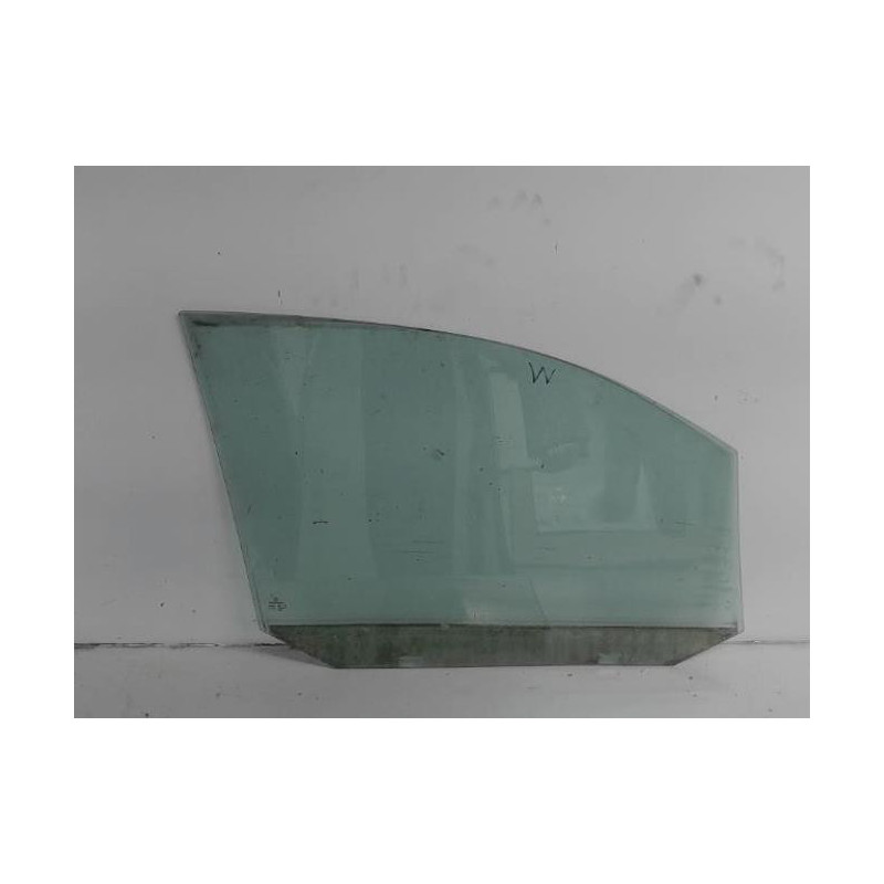 Vitre avant gauche SKODA OCTAVIA 1