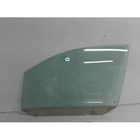 Vitre avant gauche SKODA OCTAVIA 1