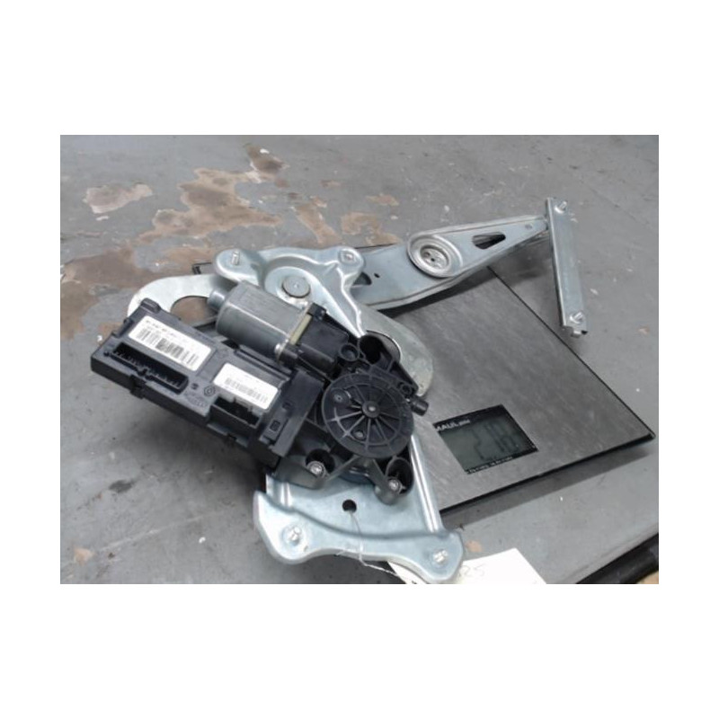 Moteur leve vitre avant gauche RENAULT MEGANE 3
