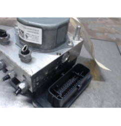 Bloc ABS (freins anti-blocage) PEUGEOT 308 2 Photo n°1