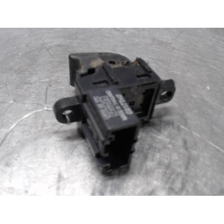 Interrupteur de leve vitre avant droit FORD RANGER 3