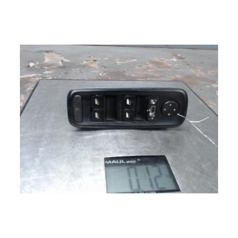 Interrupteur de leve vitre avant gauche CITROEN C8