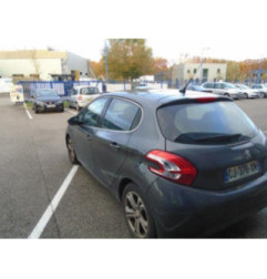Moteur start stop PEUGEOT 208 1 Photo n°5