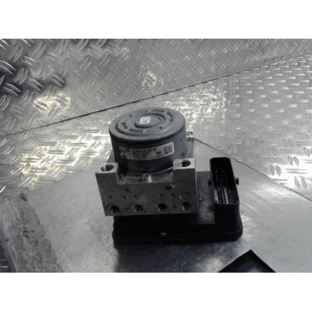 Bloc ABS (freins anti-blocage) MERCEDES CLASSE C 205