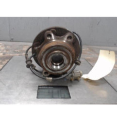 Moyeu avant gauche NISSAN NAVARA 1 Photo n°1