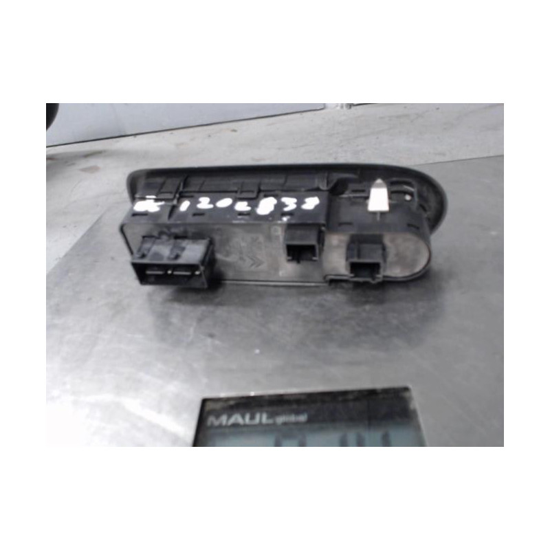 Interrupteur de leve vitre avant gauche PEUGEOT 508 1 SW