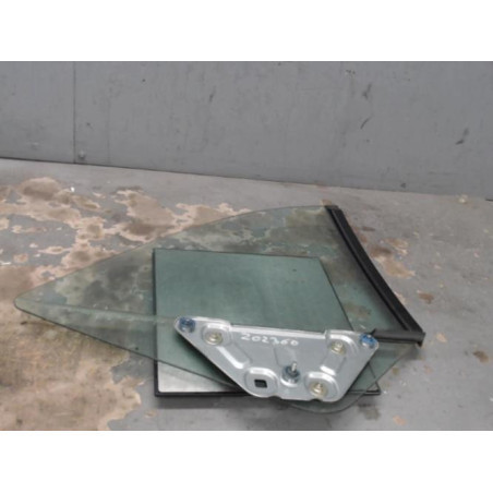 Vitre arriere gauche AUDI A4 2 Photo n°1