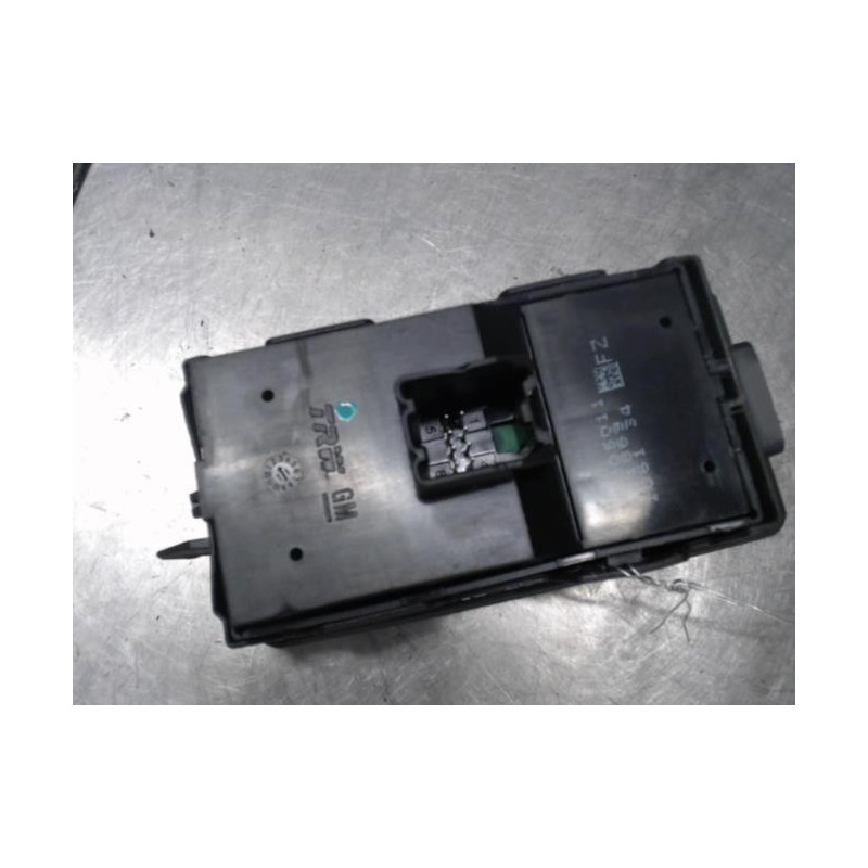 Interrupteur de leve vitre avant gauche OPEL INSIGNIA 1