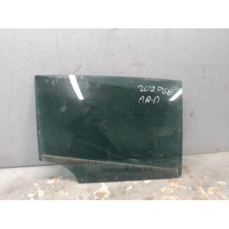 Vitre arriere droit PEUGEOT 3008 1 Photo n°1