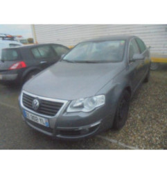 Face avant VOLKSWAGEN PASSAT 5 Photo n°4