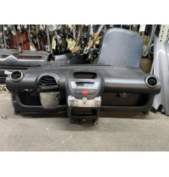 Planche de bord complete PEUGEOT 107 Photo n°5