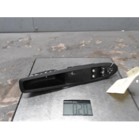 Interrupteur de leve vitre avant gauche DS DS3 Photo n°1