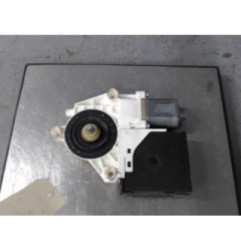 Moteur leve vitre avant droit VOLKSWAGEN GOLF PLUS Photo n°4