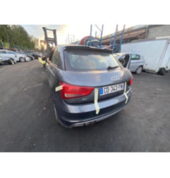 Attache ceinture arriere gauche AUDI A1 1 Photo n°8