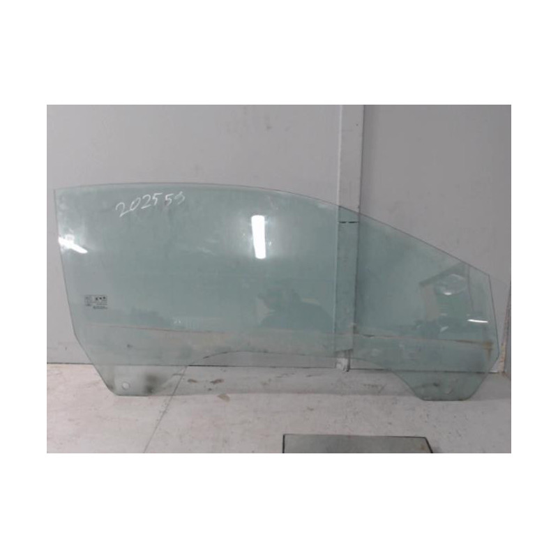 Vitre avant droit FORD FOCUS 2