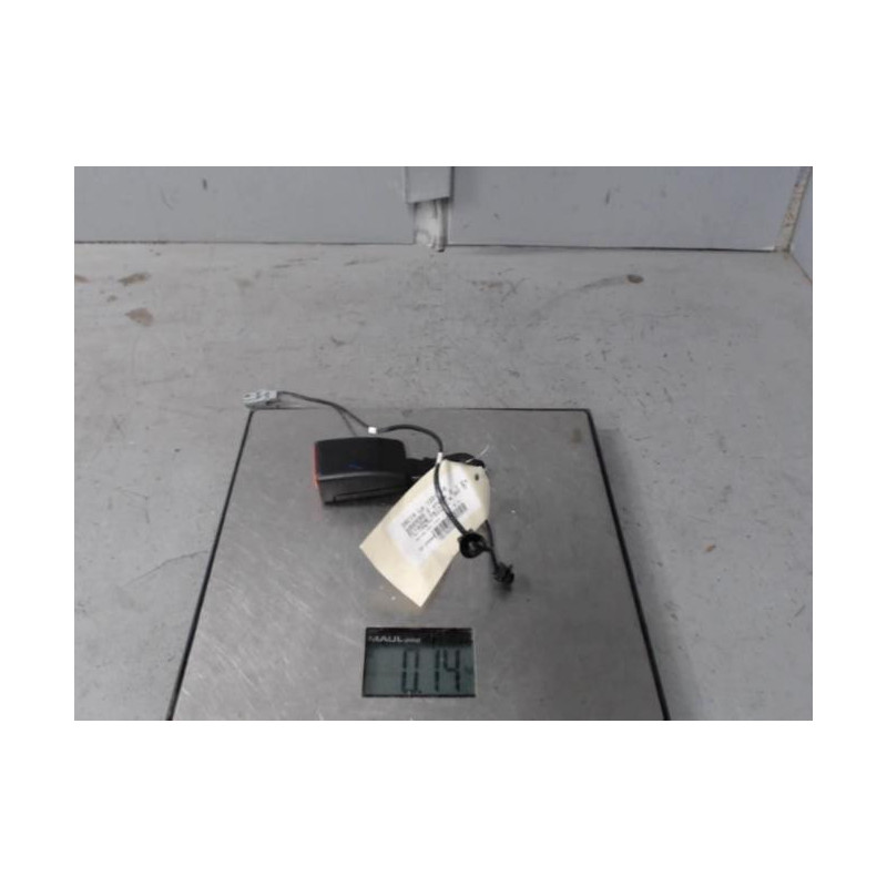 Attache ceinture avant droit DACIA SANDERO 2