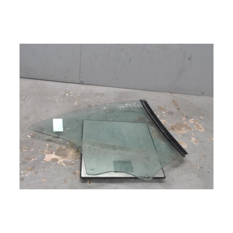 Vitre arriere gauche PEUGEOT 307