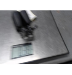 Attache ceinture arriere droit FORD FIESTA 6 Photo n°3