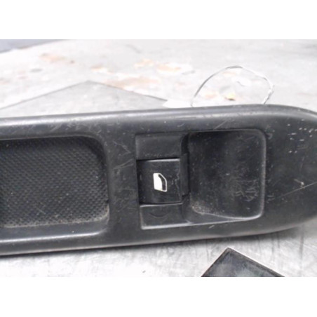 Interrupteur de leve vitre avant droit PEUGEOT 307