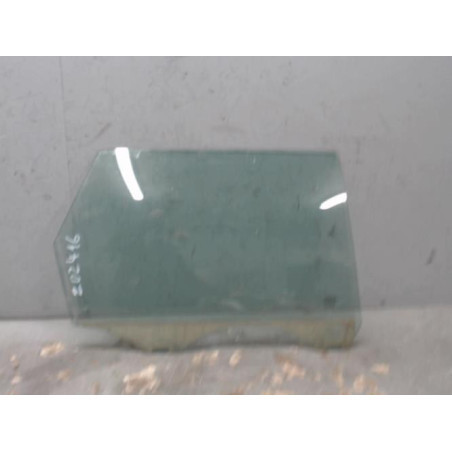 Vitre arriere droit VOLVO V 50 Photo n°1