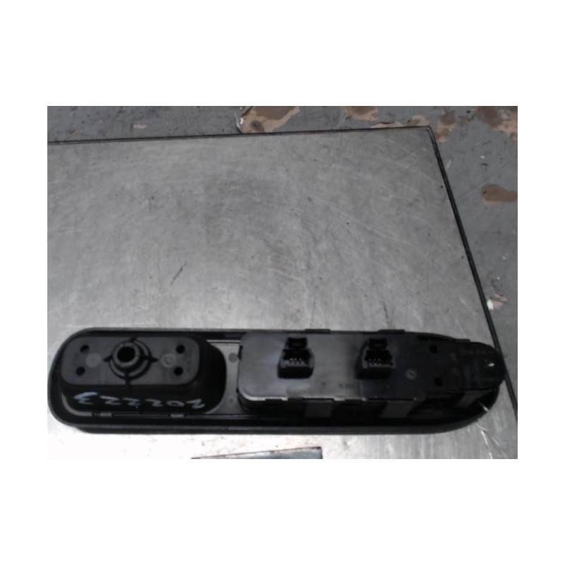 Interrupteur de leve vitre avant gauche PEUGEOT 407