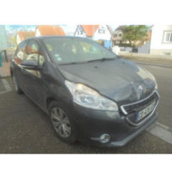 Vitre arriere gauche PEUGEOT 208 1 Photo n°4