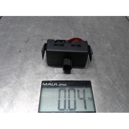 Bouton de warning RENAULT MODUS Photo n°1