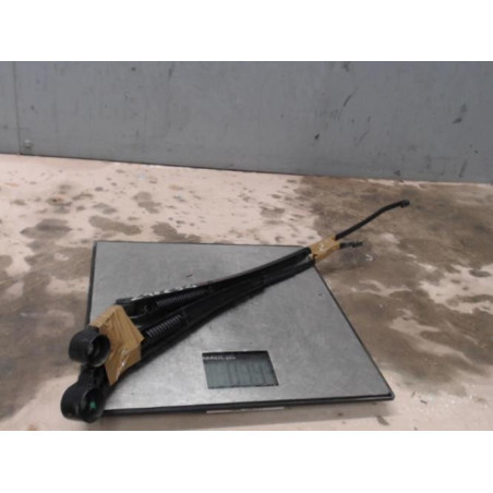 Bras essuie glace avant TOYOTA YARIS 2