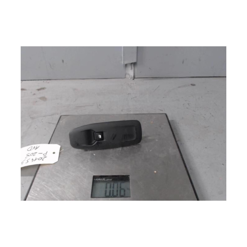 Interrupteur de leve vitre avant droit PEUGEOT 208 1