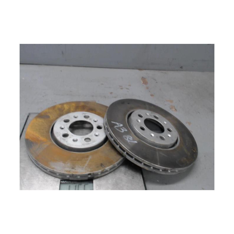 Paire de disques avant (freinage) AUDI A3 1