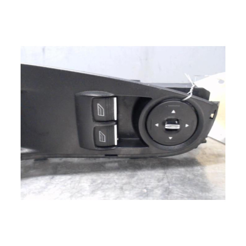 Interrupteur de leve vitre avant gauche FORD FIESTA 6