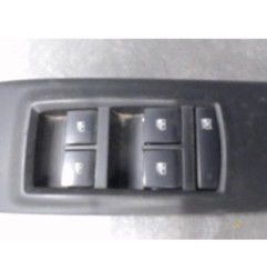 Interrupteur de leve vitre avant gauche OPEL MERIVA B Photo n°1