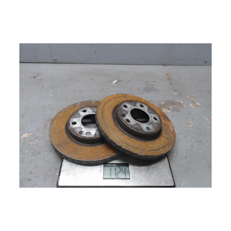 Paire de disques avant (freinage) MERCEDES CLASSE A 169