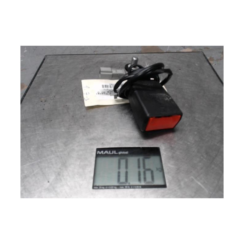 Attache ceinture avant droit FIAT 500 2